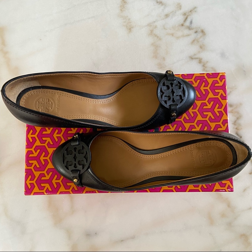 Tory Burch Gabriel Womens Black Pump Size 7.5